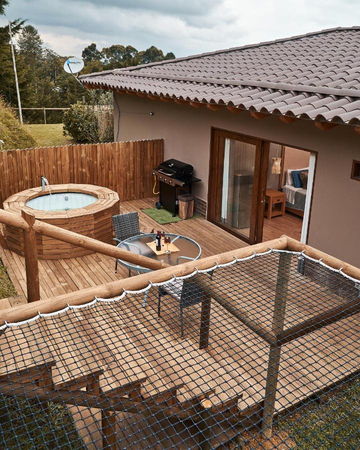 Bleu Hills Glamping Llanogrande Hotel Rionegro Ngoại thất bức ảnh