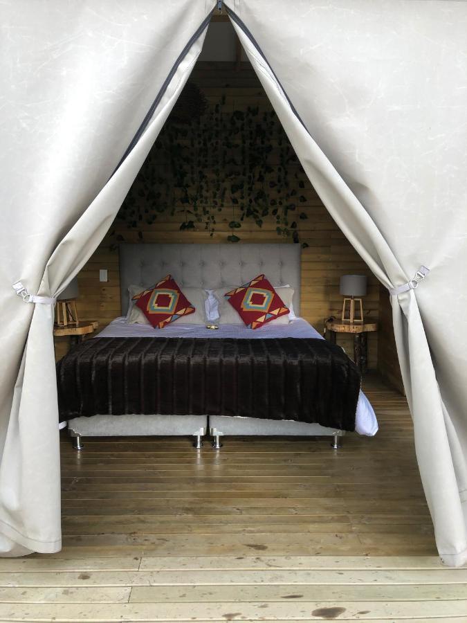 Bleu Hills Glamping Llanogrande Hotel Rionegro Ngoại thất bức ảnh